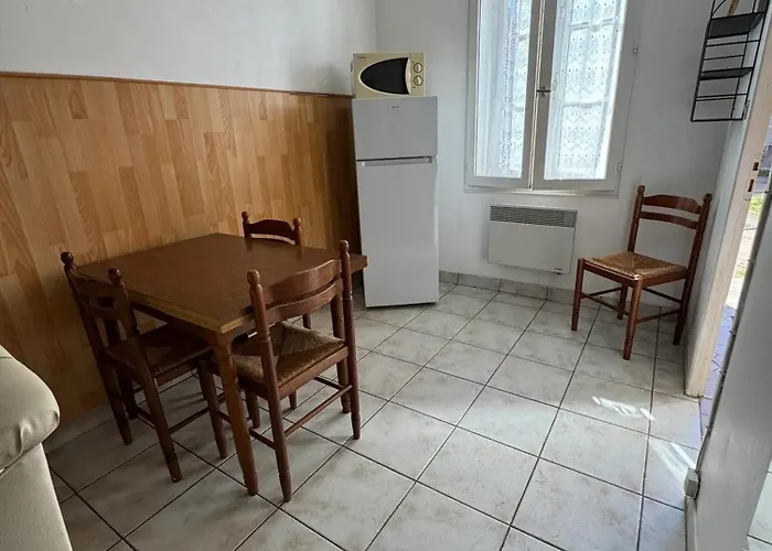 Апартаменты A - 30 M² - Jardin Prive Нери-ле-Бен